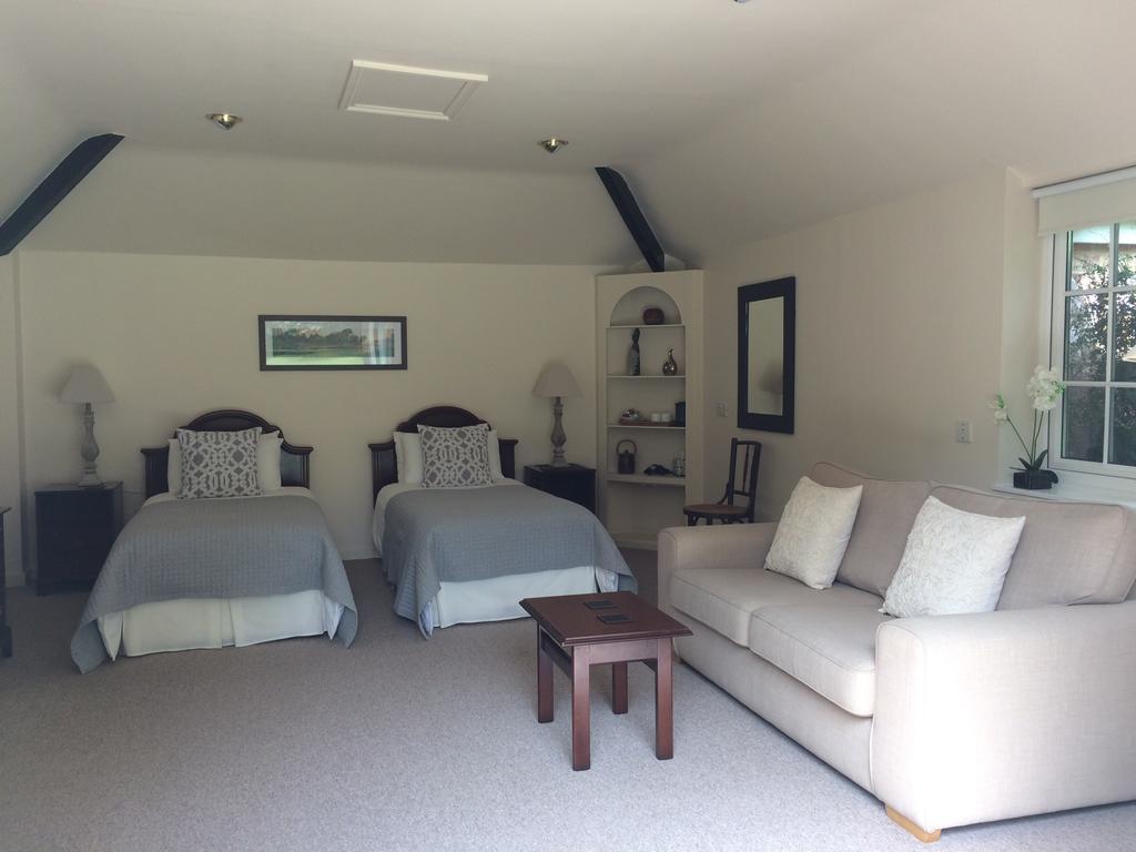 Little Manor Bed & Breakfast Cheltenham Ngoại thất bức ảnh
