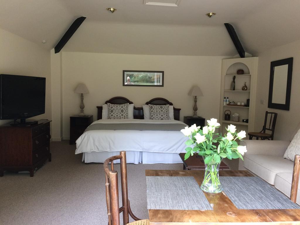 Little Manor Bed & Breakfast Cheltenham Ngoại thất bức ảnh