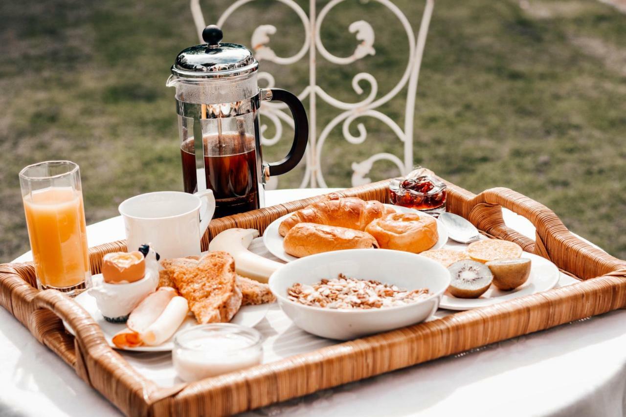 Little Manor Bed & Breakfast Cheltenham Ngoại thất bức ảnh